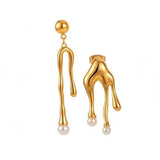 Honey pearl earrings